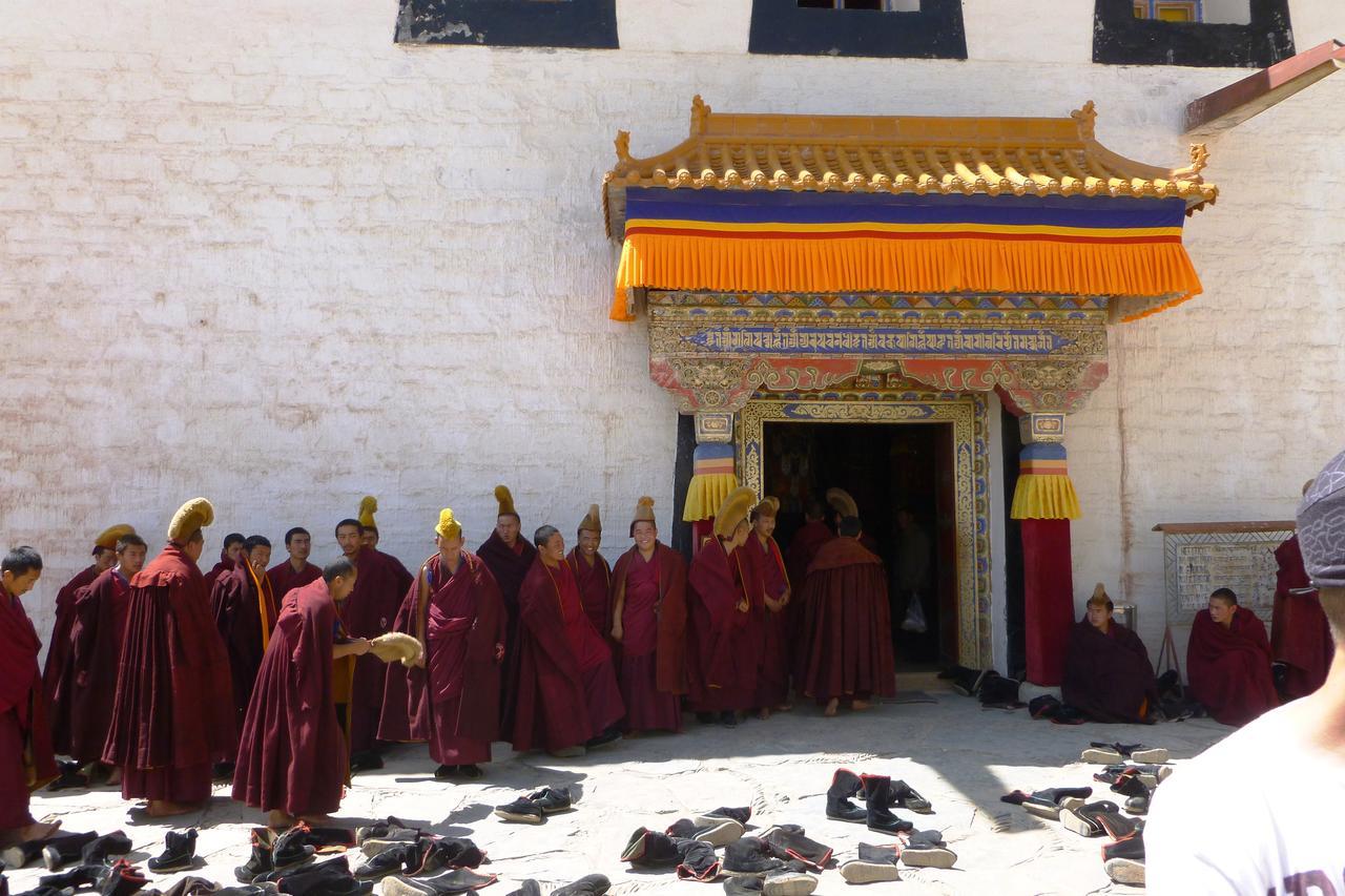 Overseas Tibetan Hotel Xiahe Exterior photo